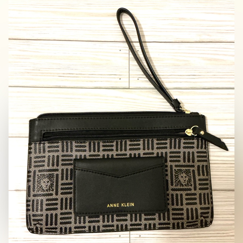 Anne Klein Black and Gray Patterned Woman’s Wristlet - Picture 2 of 10